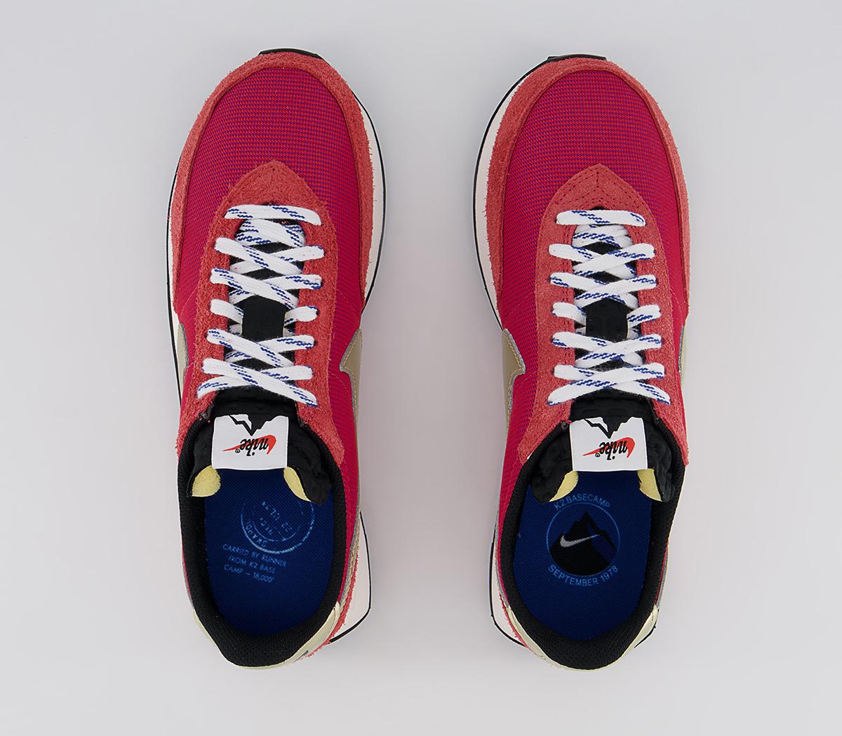 Nike Waffle 2 Trainers Nike Waffle 2 Trainers Gym Red Metallic Gold Star Hyper