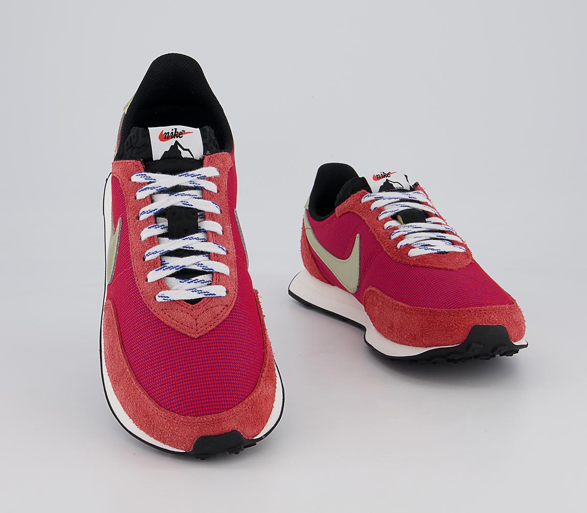Nike Waffle 2 Trainers Nike Waffle 2 Trainers Gym Red Metallic Gold Star Hyper