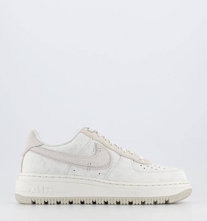 Nike Air Force 1 Luxe Trainers Summit White Light Bone