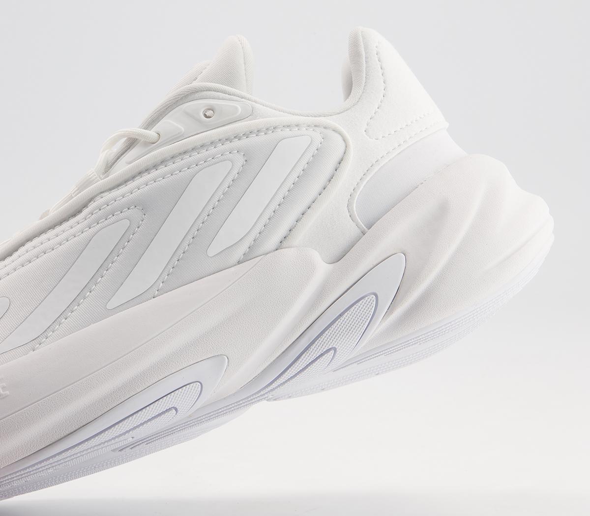 ozelia junior trainers