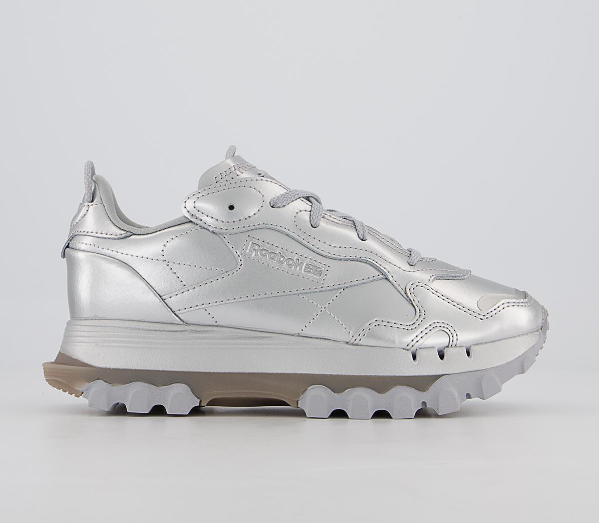 Reebok trainers hot sale silver