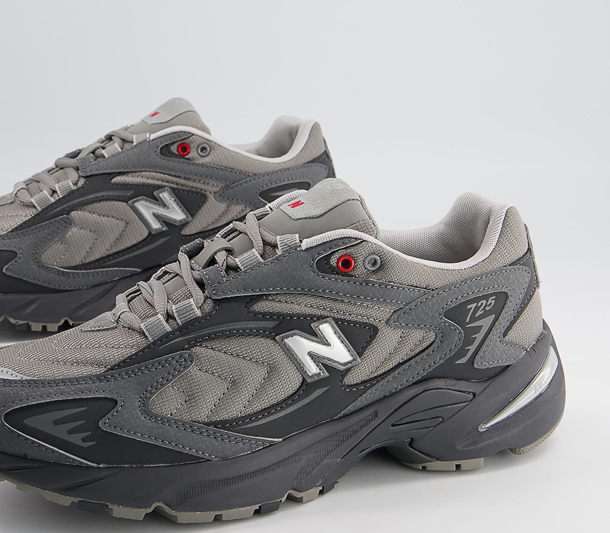 New BalanceML725 TrainersMagnet