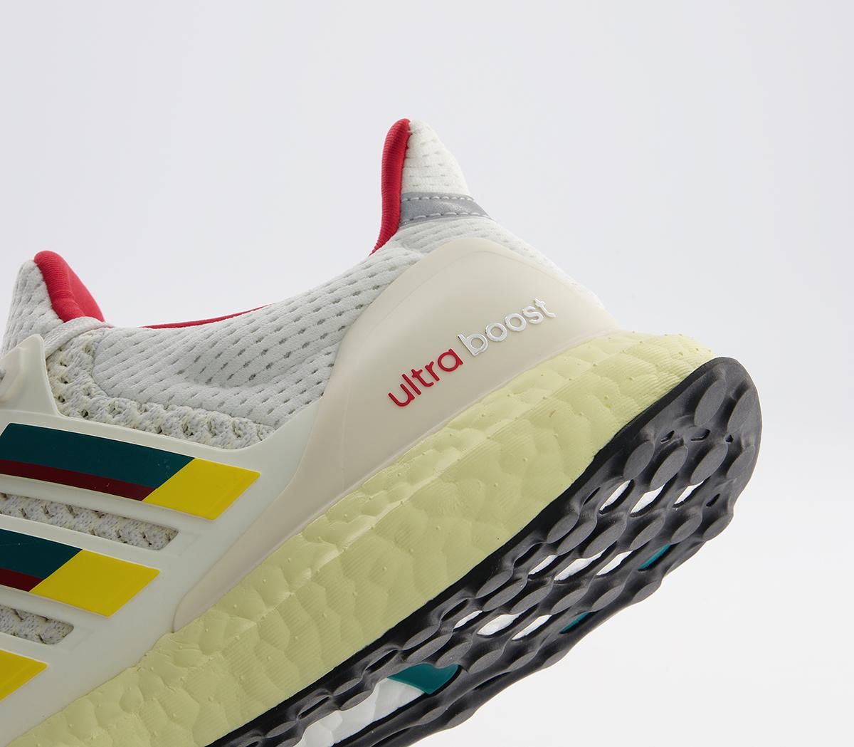 adidas Ultraboost Dna 1.0 X Zx 000 Trainers adidas Ultraboost Dna 1.0 X Zx 000 Trainers White Green Scarlet