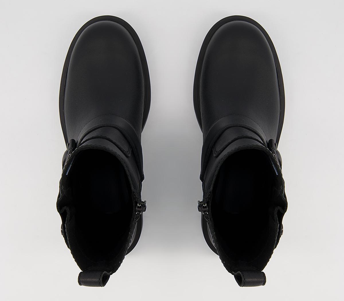 UGG Saoirse Buckle Boots UGG Saoirse Buckle Boots Black