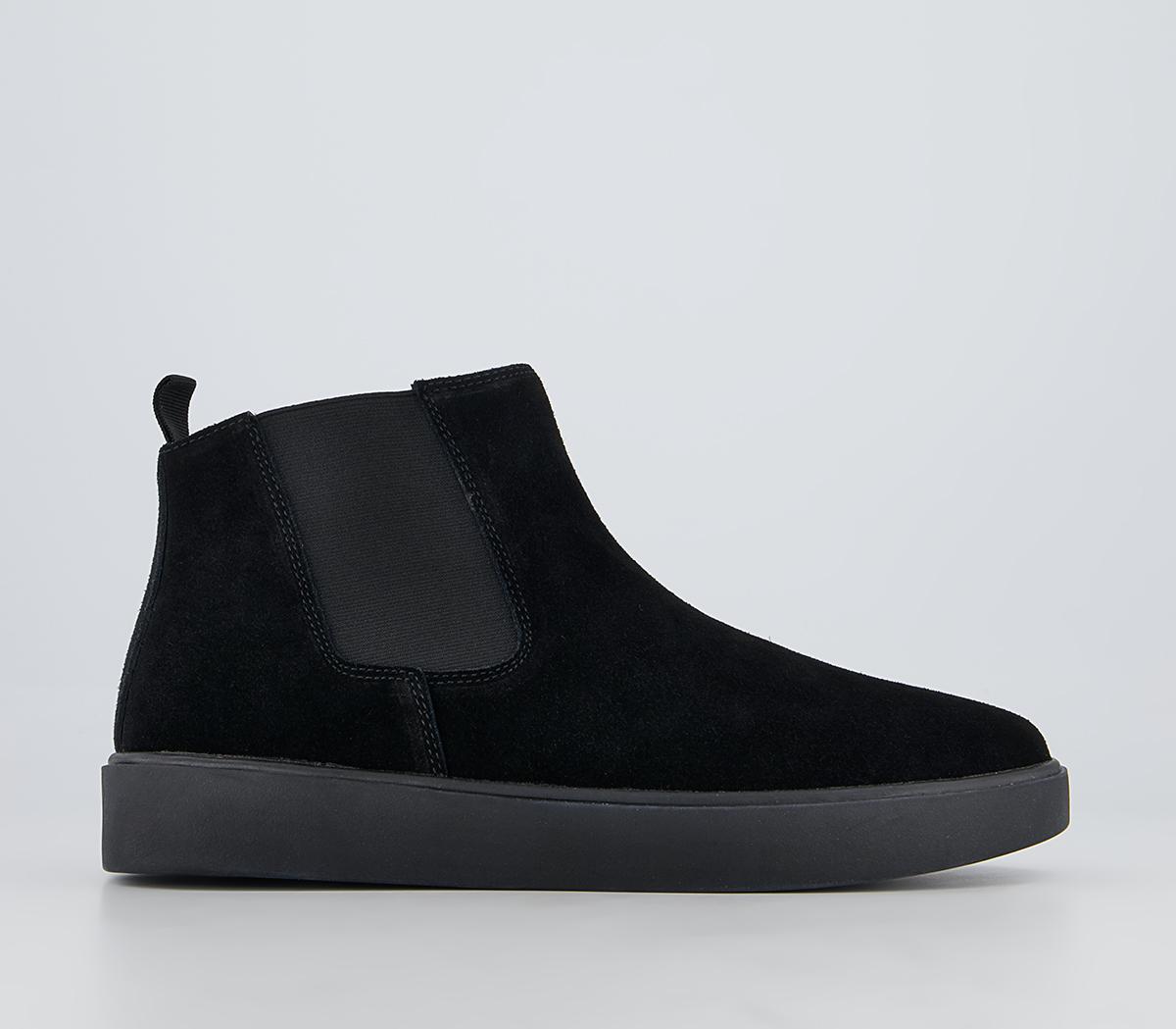 Sporty hot sale chelsea boots