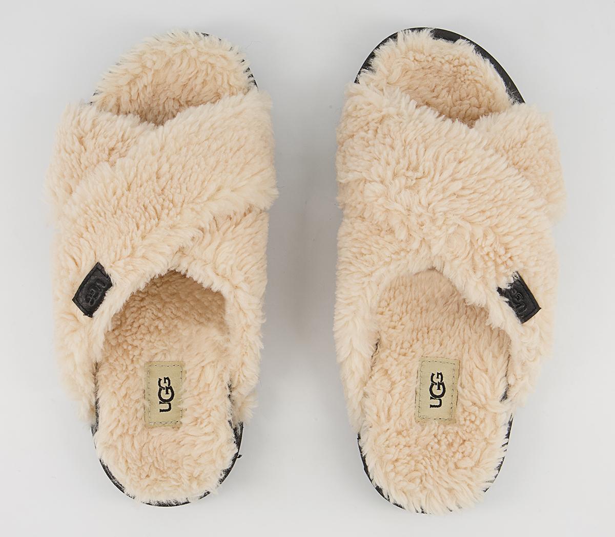 UGG Fuzz Sugar Cross Slides UGG Fuzz Sugar Cross Slides Natural Black