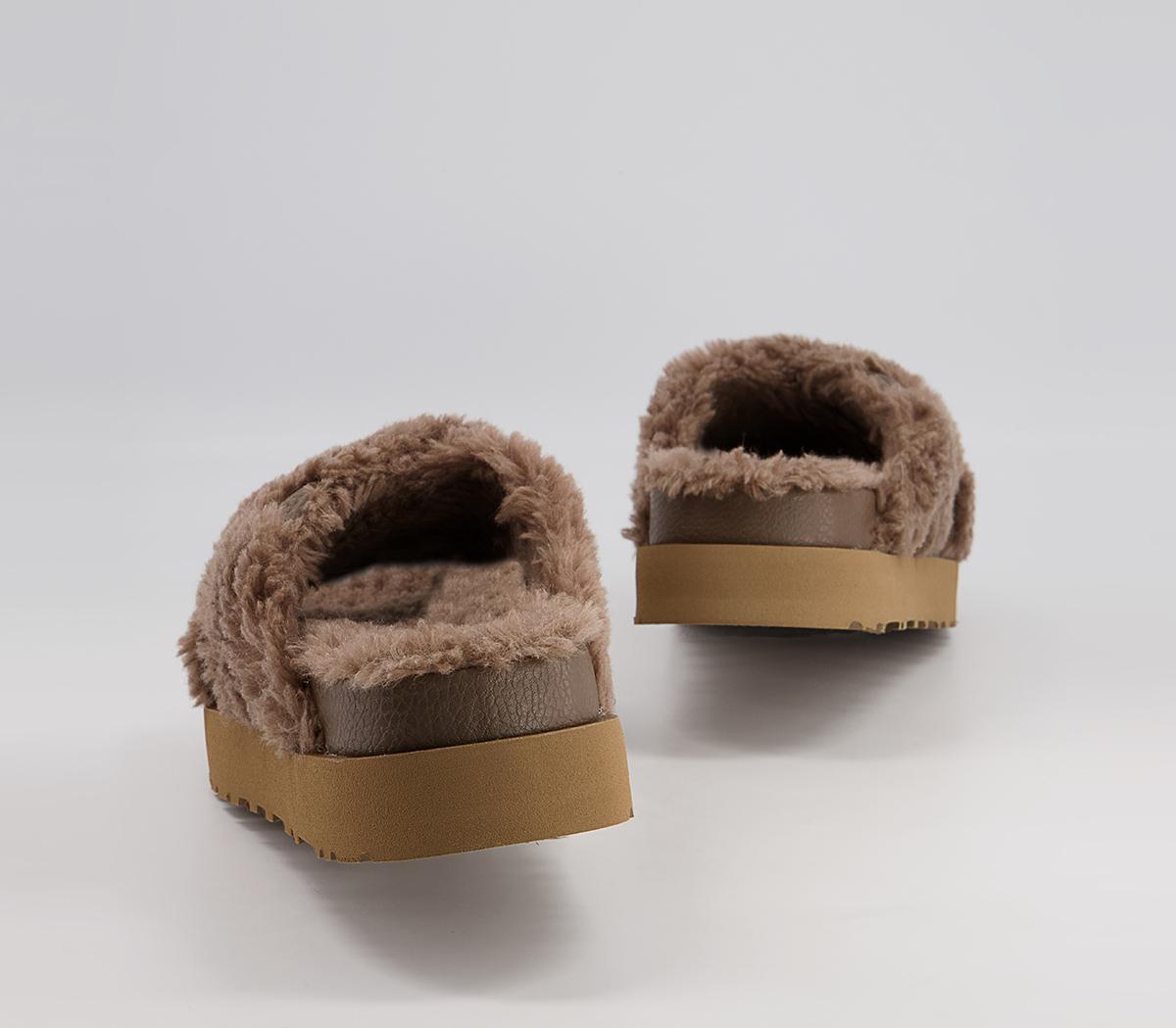 UGG Fuzz Sugar Cross Slides UGG Fuzz Sugar Cross Slides Hickory