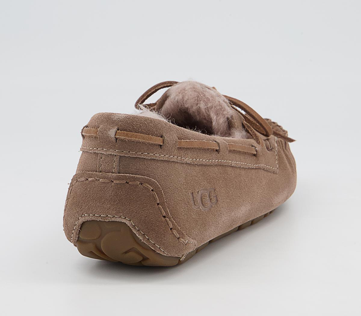 UGG Dakota Slippers UGG Dakota Slippers Caribou
