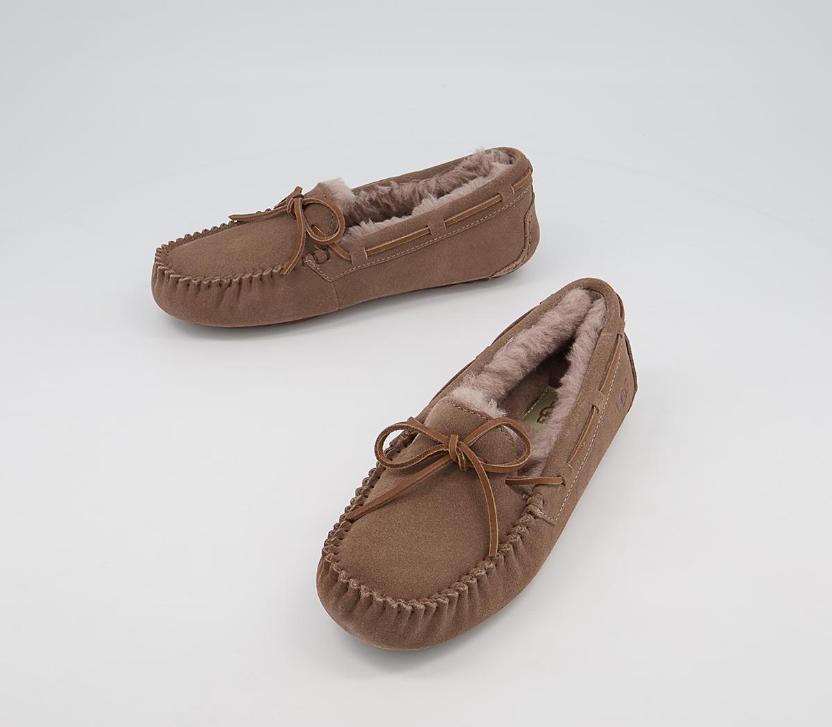 UGG Dakota Slippers UGG Dakota Slippers Caribou