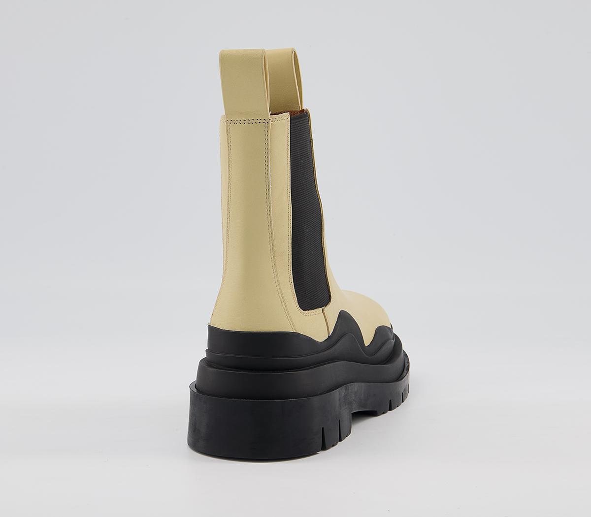 Alias Mae Pixie Chelsea Boots Alias Mae Pixie Chelsea Boots Butter