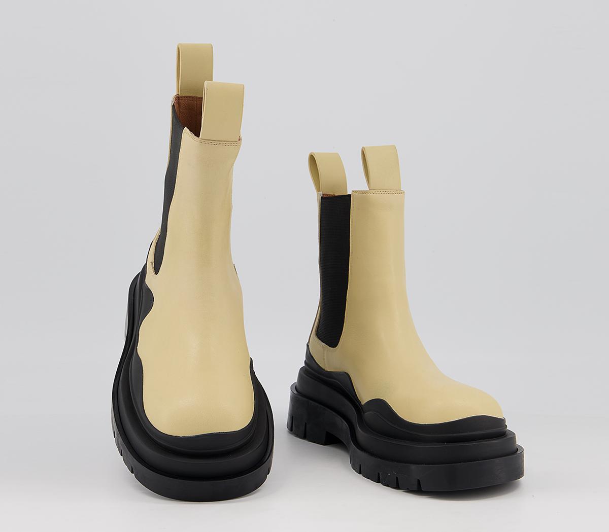 Alias Mae Pixie Chelsea Boots Alias Mae Pixie Chelsea Boots Butter
