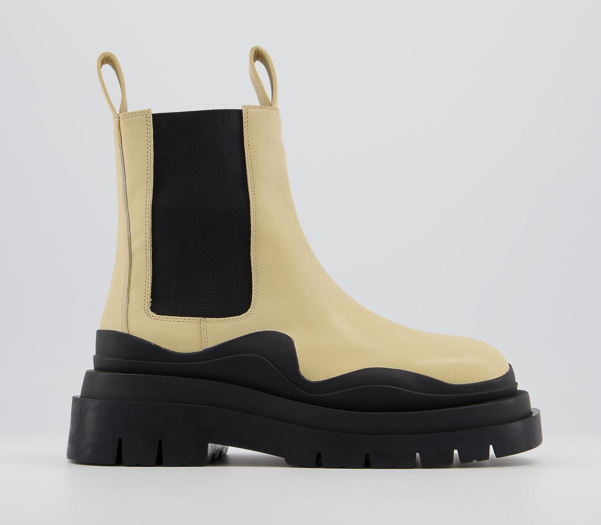 Alias Mae Pixie Chelsea Boots Butter - Women's Ankle Boots