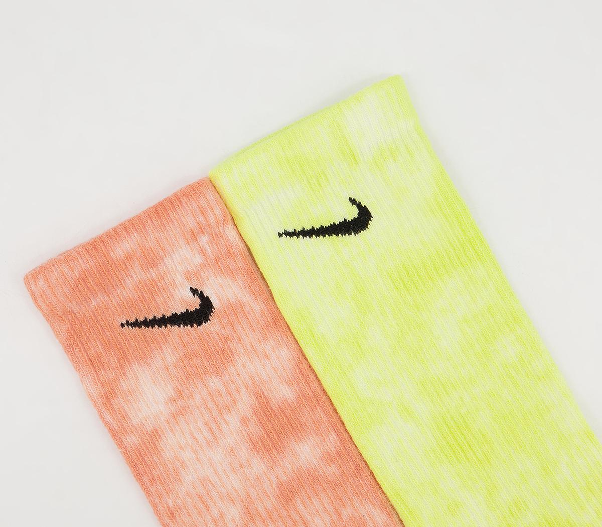 Nike Everyday Plush Crew 2 Pack Socks Nike Everyday Plush Crew 2 Pack Socks Yellow Multi