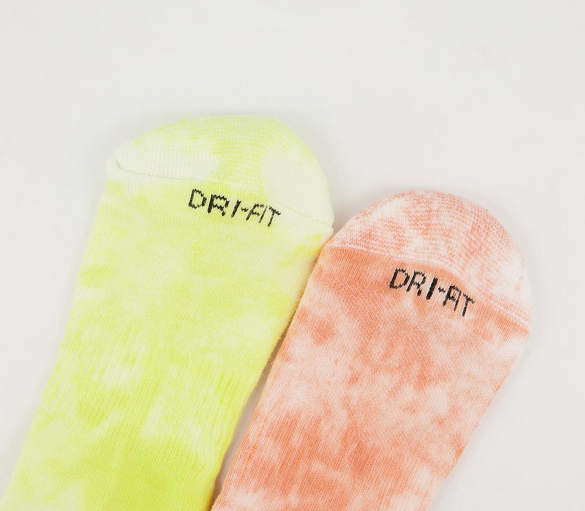 Nike Everyday Plush Crew 2 Pack Socks Nike Everyday Plush Crew 2 Pack Socks Yellow Multi