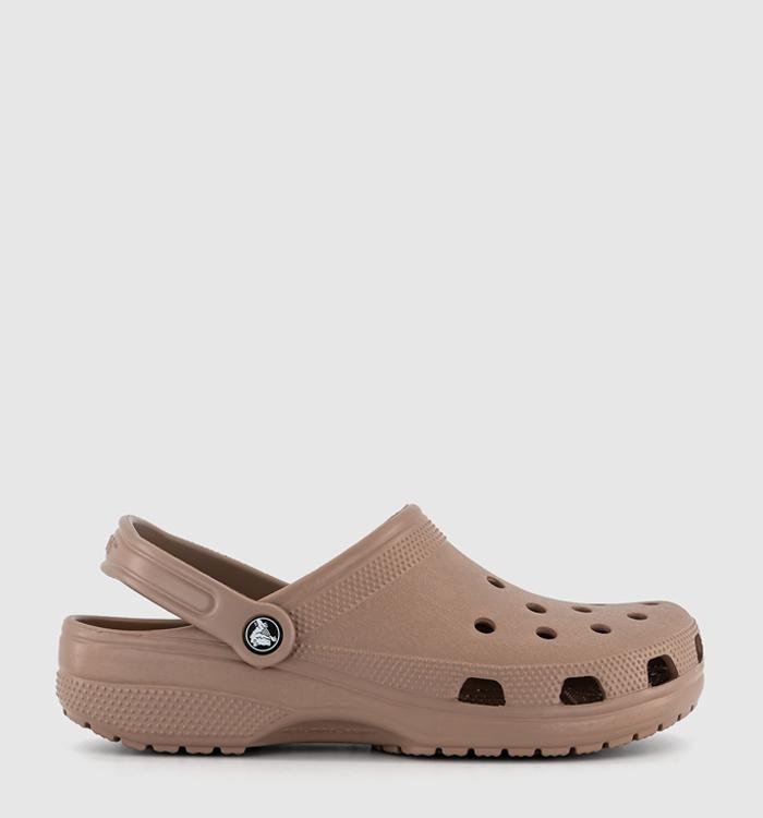 Brown crocs hotsell with fur