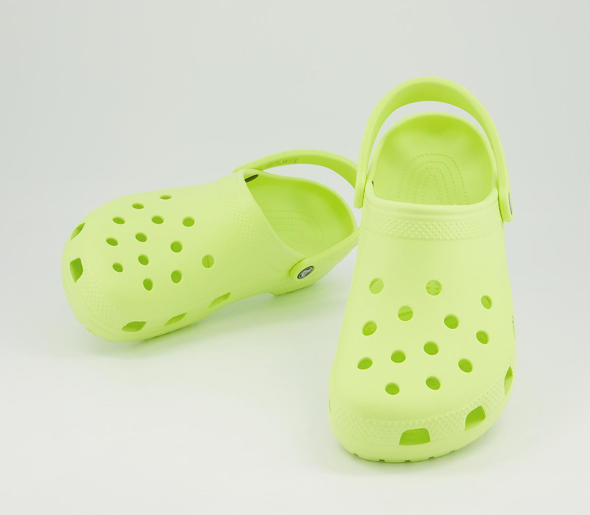 Crocs Classic Clogs M Lime Zest - Men's Casual Shoes