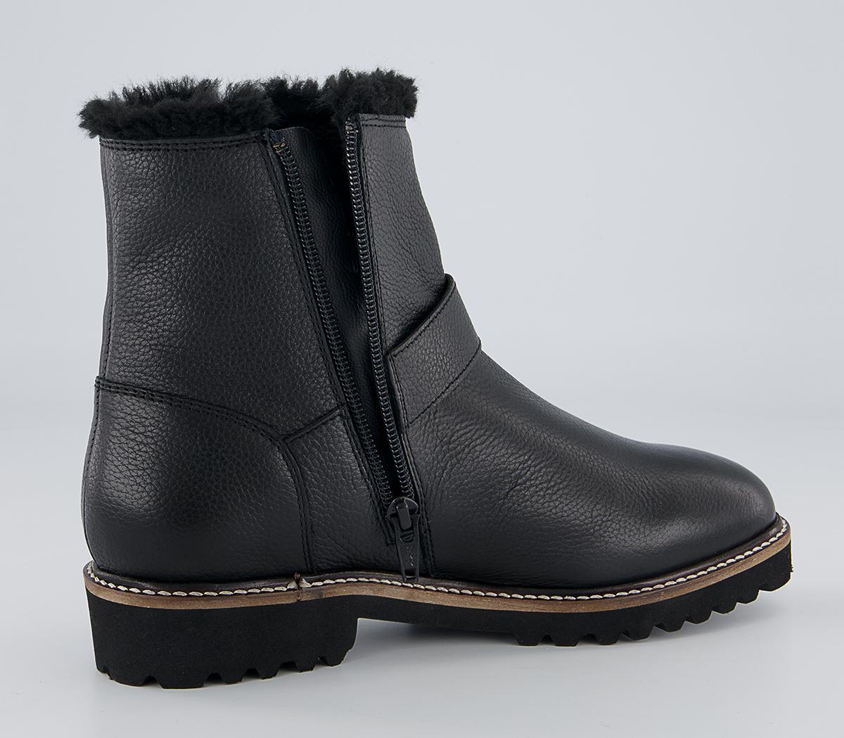 fur trimmed flat boots