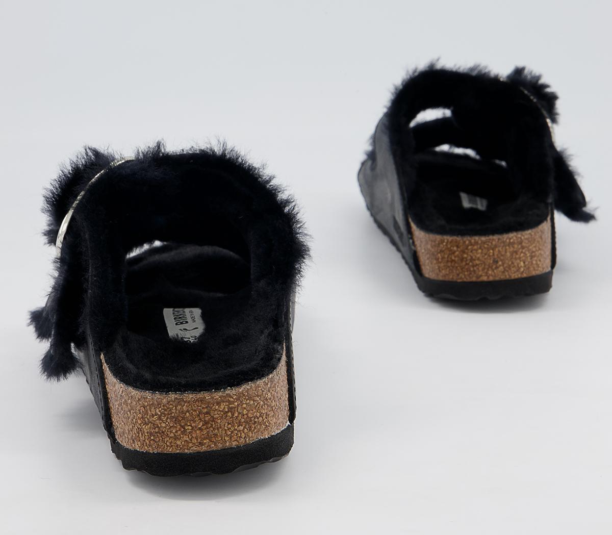 BIRKENSTOCK Arizona Big Buckle Shearling Sandals BIRKENSTOCK Arizona Big Buckle Shearling Sandals Black