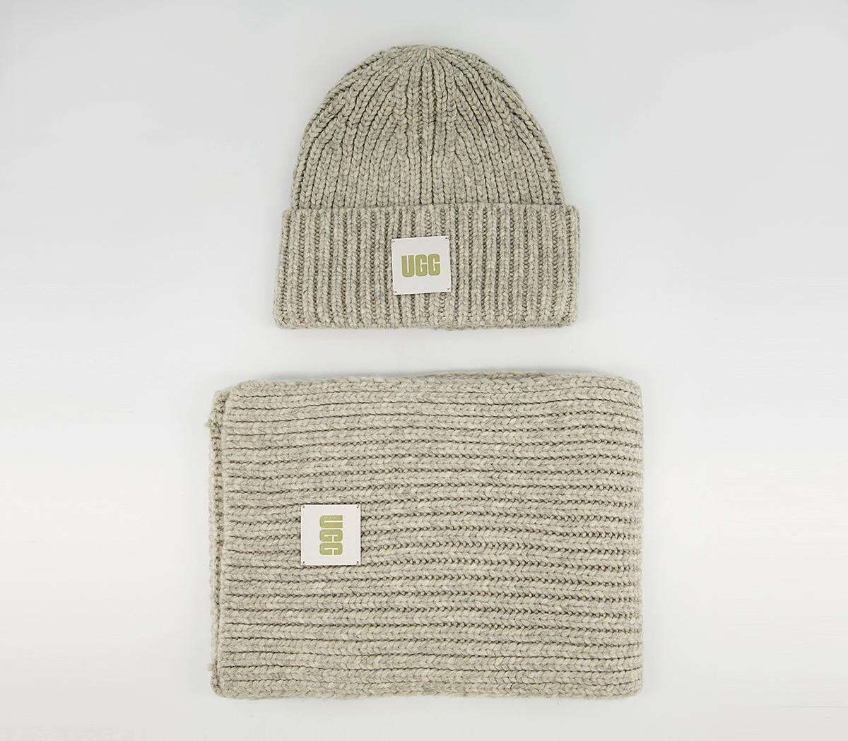UGG Knit Hat & Scarf Set UGG Knit Hat & Scarf Set Grey