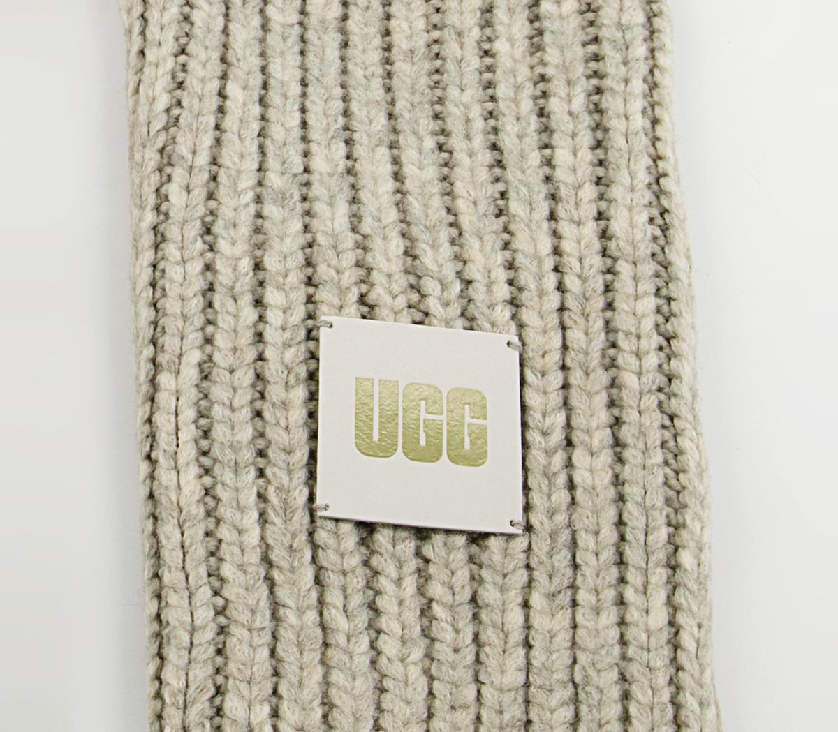 UGG Knit Hat & Scarf Set UGG Knit Hat & Scarf Set Grey