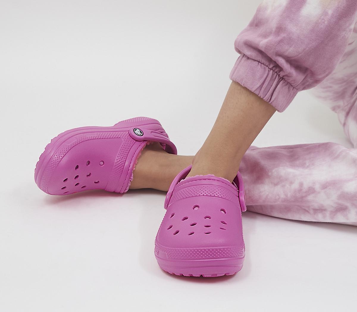 Pink fuzzy online crocs