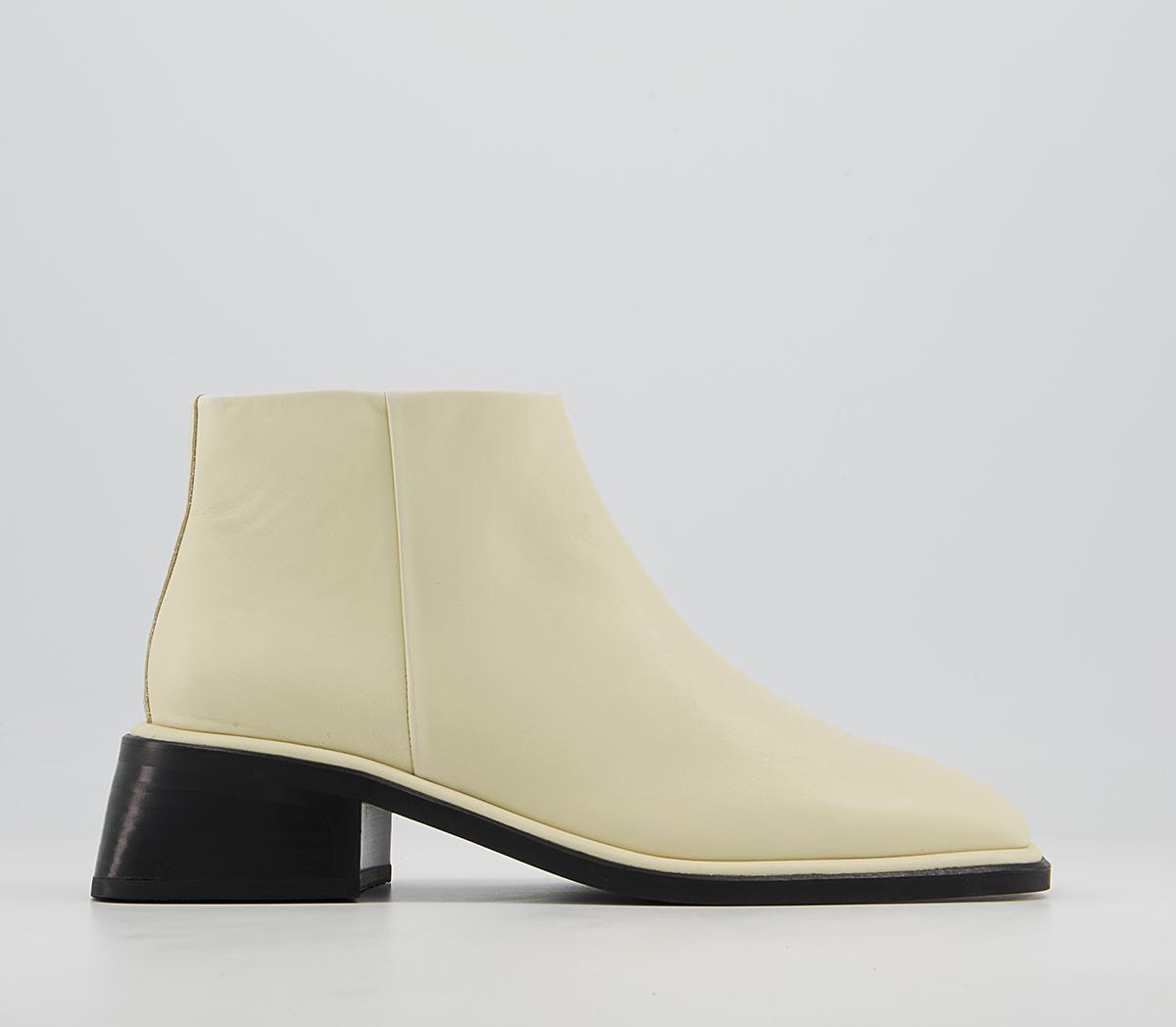 Atelier by Vagabond Neema Ankle Boots Atelier by Vagabond Neema Ankle Boots Vanilla