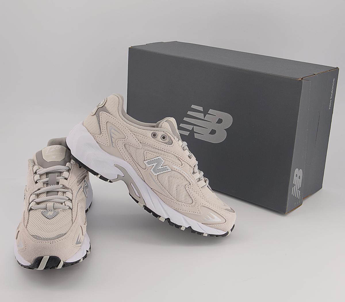 New Balance 725 Trainers New Balance 725 Trainers Grey Peach White