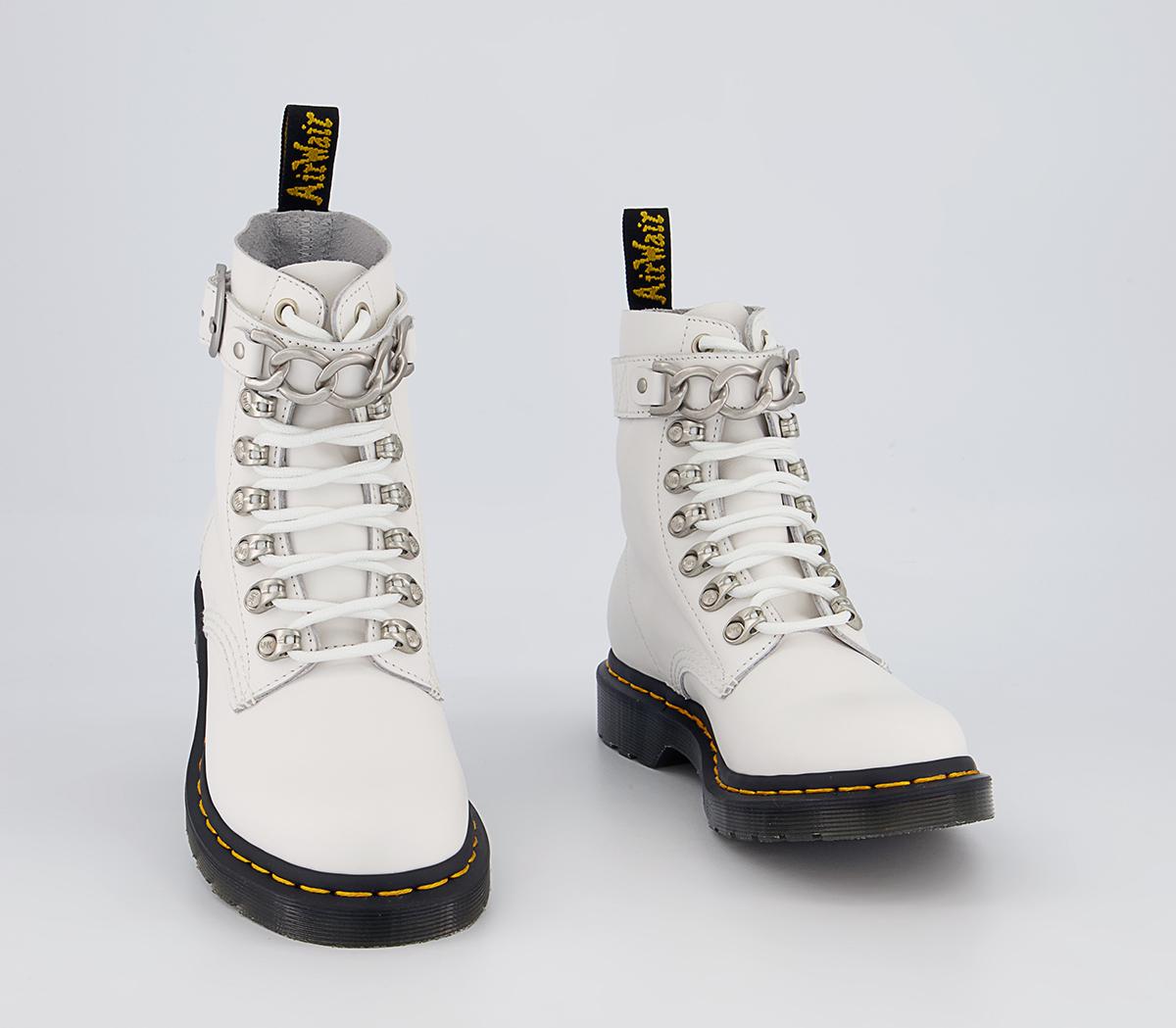 Dr. Martens 1460 Pascal Chain Boots Dr. Martens 1460 Pascal Chain Boots White Sendal