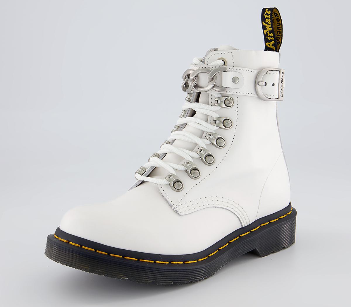 Dr. Martens 1460 Pascal Chain Boots Dr. Martens 1460 Pascal Chain Boots White Sendal