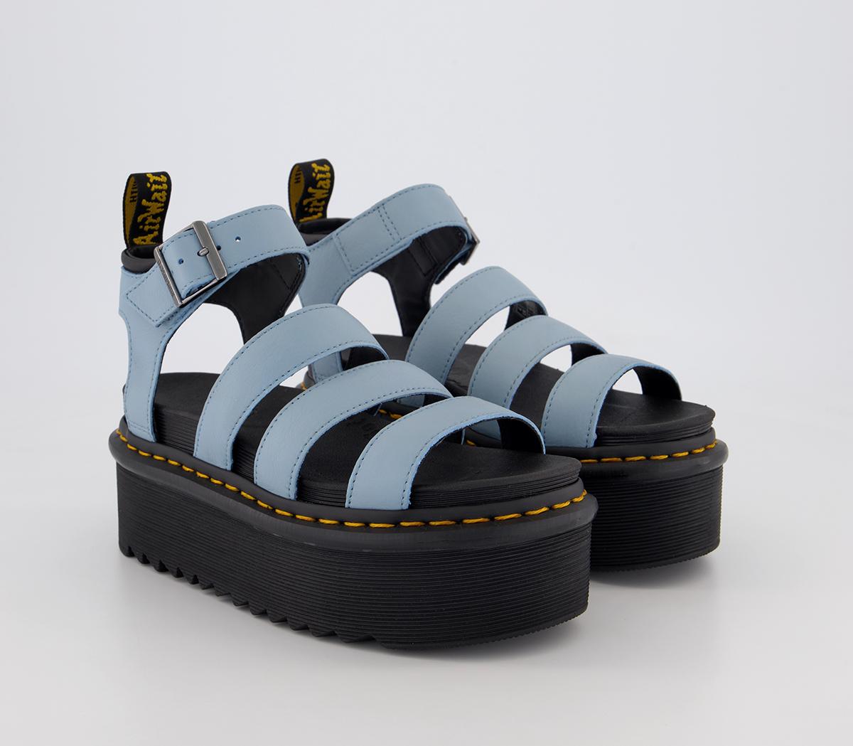 Dr. Martens Blaire Quad: Sandali Piatti Con Cinturini E Suola Platform Dal Fascino Contemporaneo