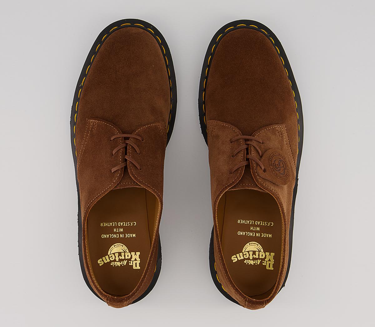 Dr. Martens Archie II Repello Calf Suede - Made In England - Scarpa Stringata 3 Occhielli - Colore Dark Tan, Suola V18, Pelle Scamosciata Di Qualità