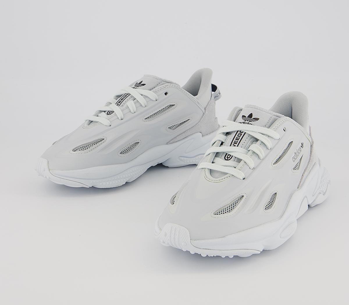 adidasOzweego Celox Junior Trainers adidasOzweego Celox Junior TrainersBlue Tint