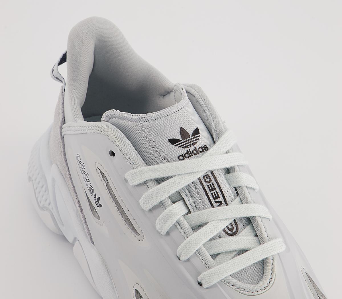 adidasOzweego Celox Junior Trainers adidasOzweego Celox Junior TrainersBlue Tint