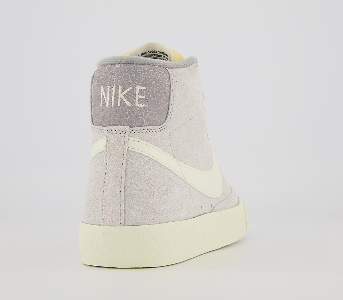 Nike Blazer Mid '77 Trainers Nike Blazer Mid '77 Trainers Light Bone Coconut Milk Medium Grey