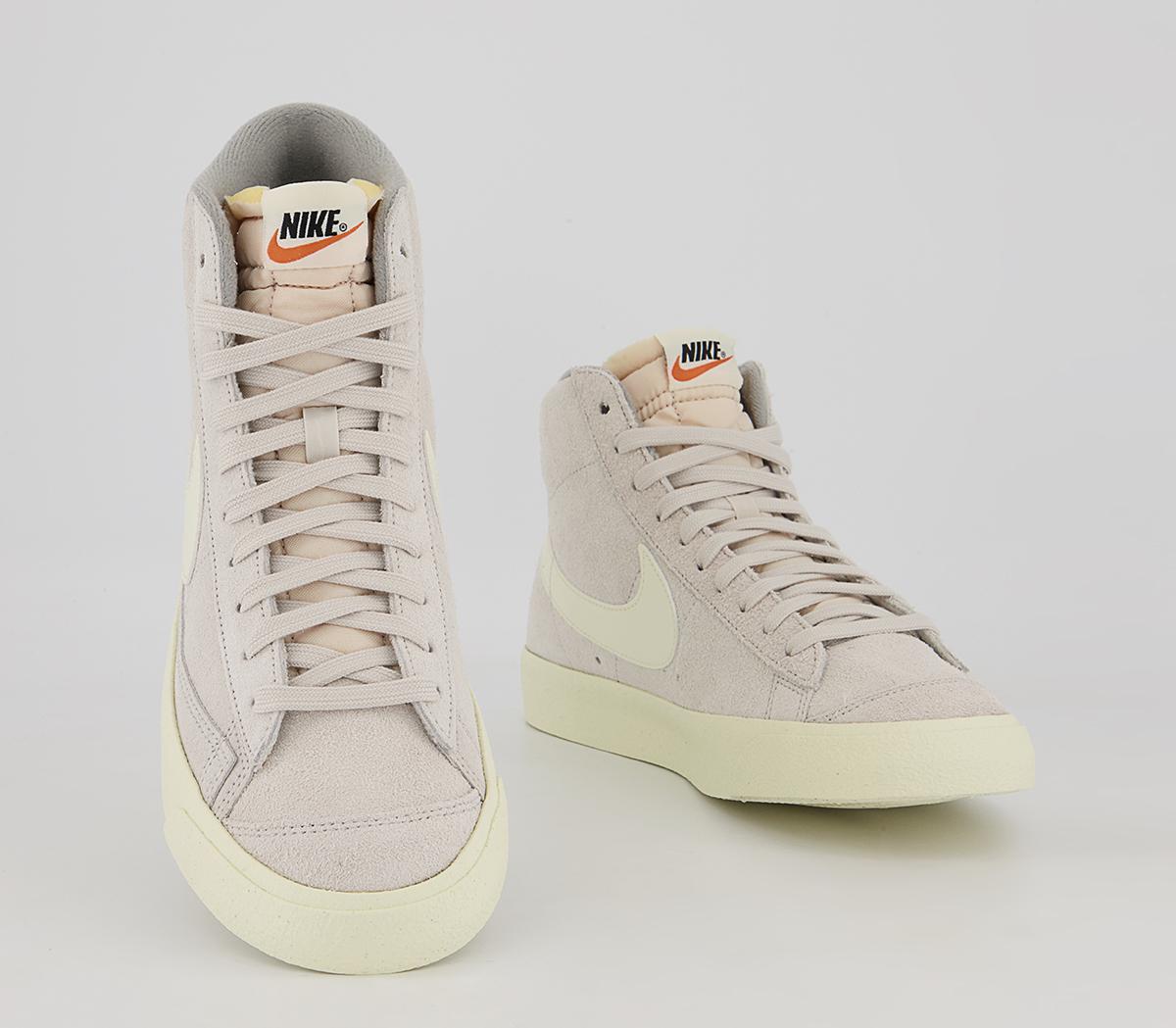 Nike Blazer Mid '77 Trainers Nike Blazer Mid '77 Trainers Light Bone Coconut Milk Medium Grey