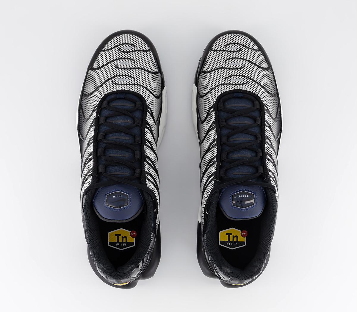nike air max plus trainers