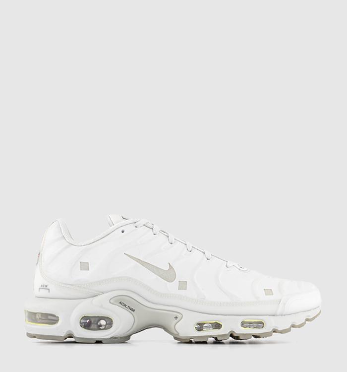 Nike Air Max Plus Trainers Black Bright Cactus Light Silver
