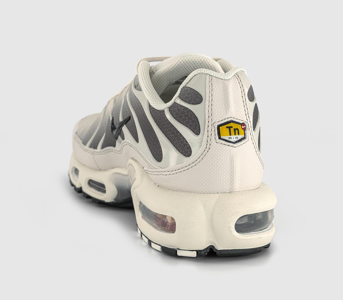 air max 720 light orewood brown