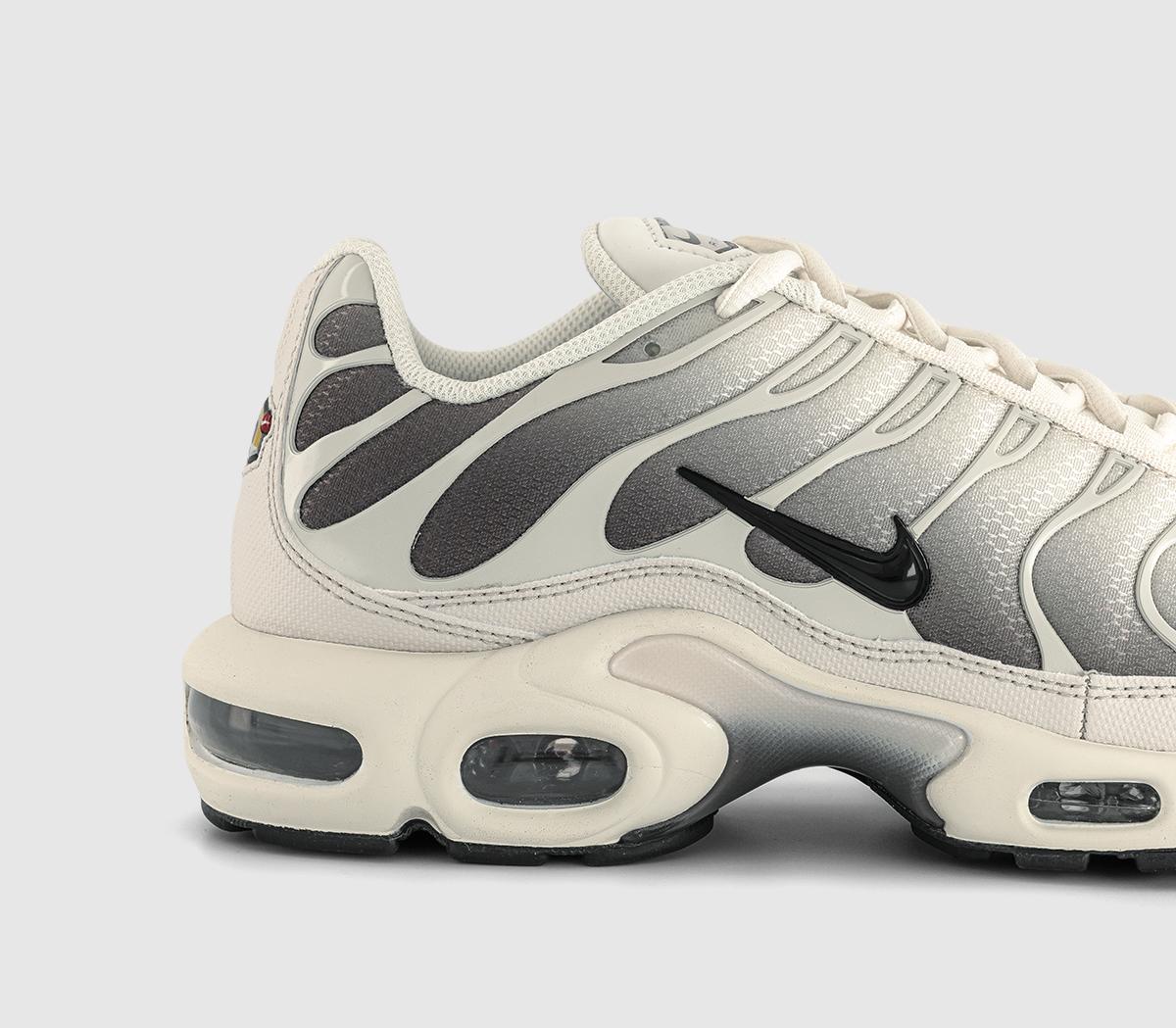 NikeAir Max Plus Trainers Light Orewood Brown Black Soft Pearl