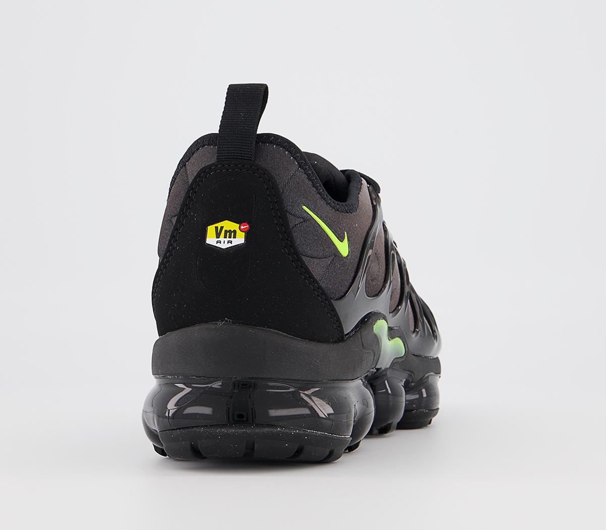 Nike Air Vapormax Plus Trainers Nike Air Vapormax Plus Trainers Black Volt White