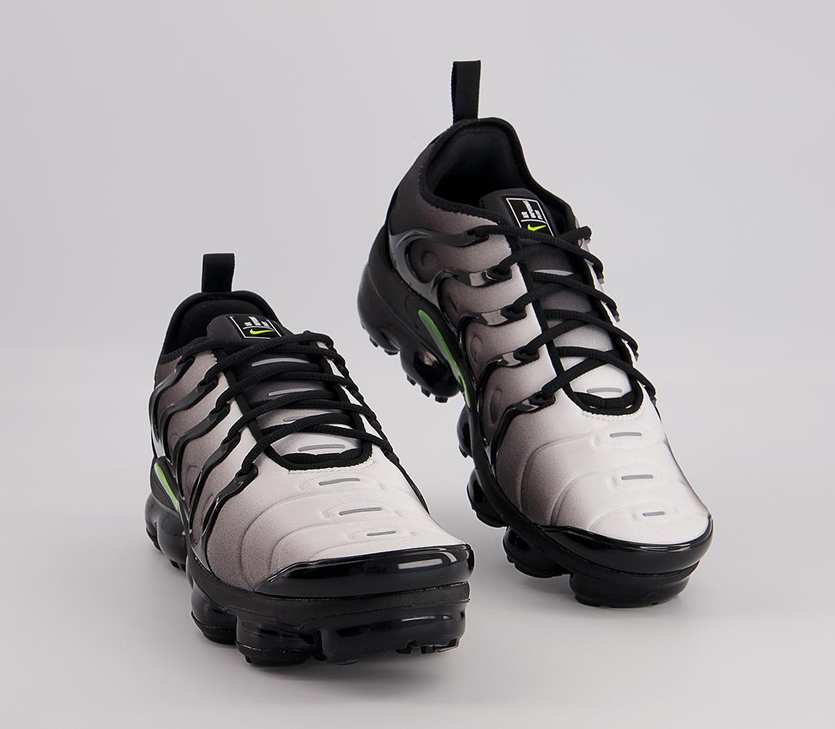 Nike Air Vapormax Plus Trainers Nike Air Vapormax Plus Trainers Black Volt White