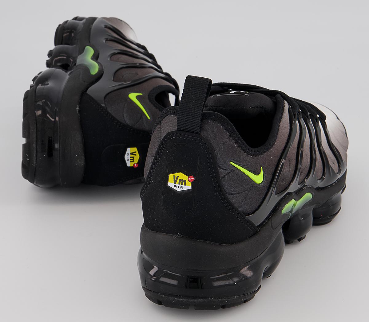 Nike Air Vapormax Plus Trainers Nike Air Vapormax Plus Trainers Black Volt White