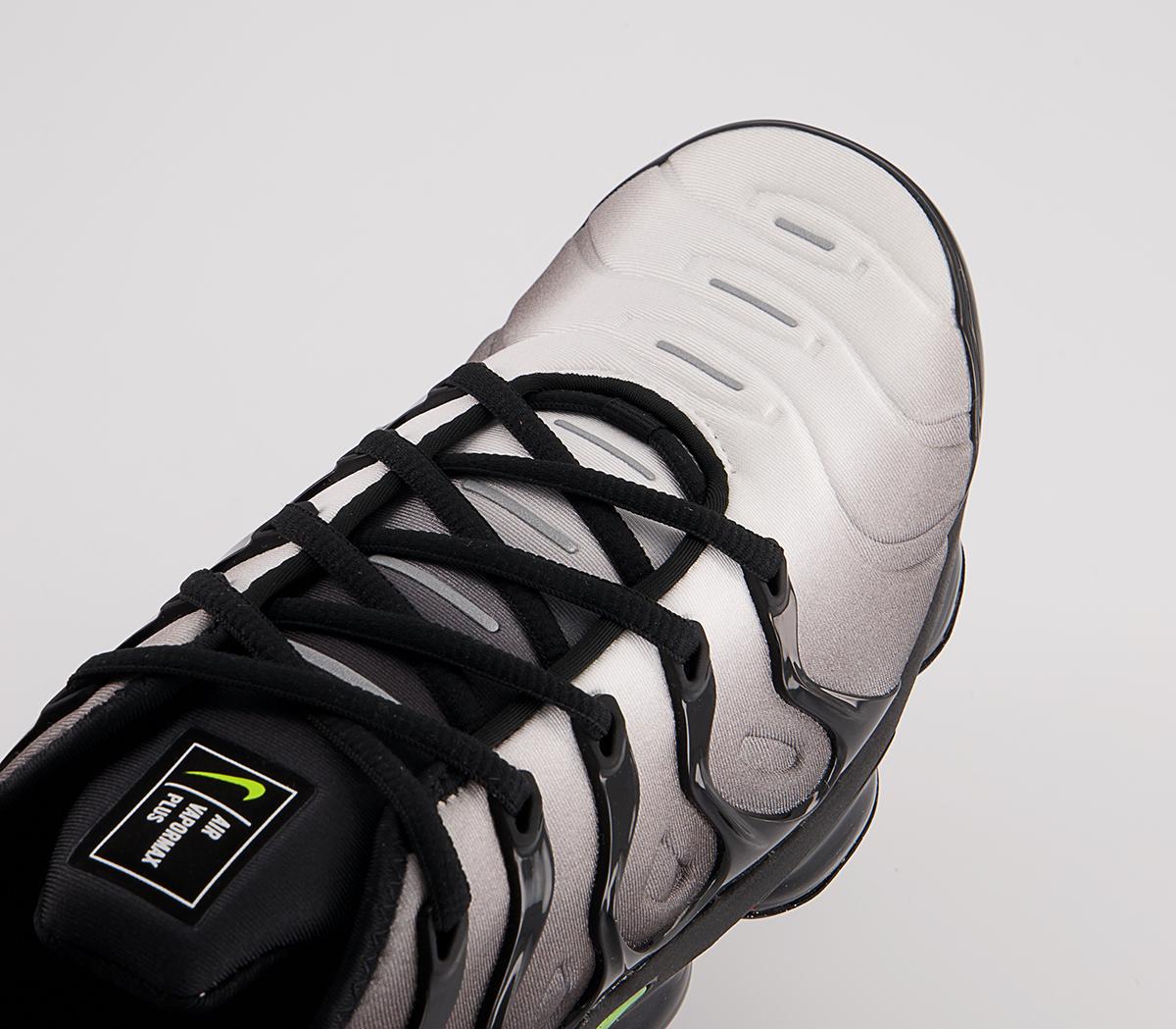 Nike Air Vapormax Plus Trainers Nike Air Vapormax Plus Trainers Black Volt White