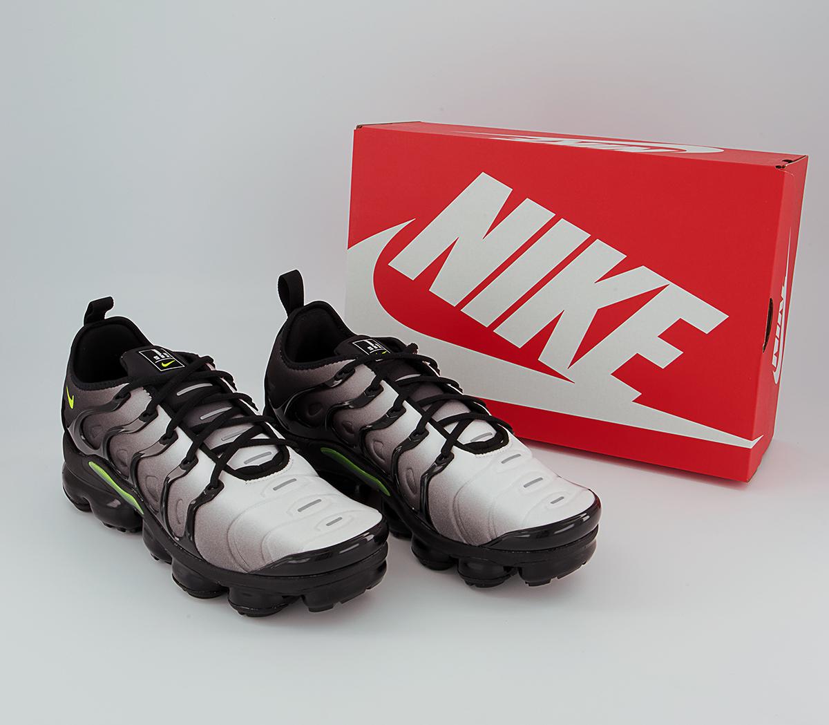 Nike Air Vapormax Plus Trainers Nike Air Vapormax Plus Trainers Black Volt White