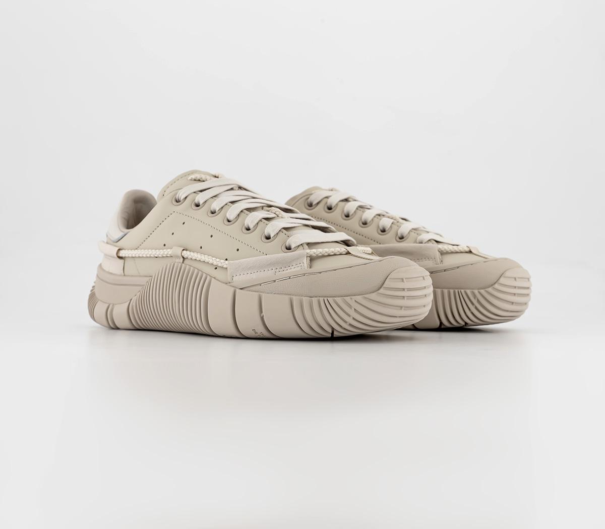 adidas ConsortiumCG Scuba Stan TrainersGobi Gobi Talc