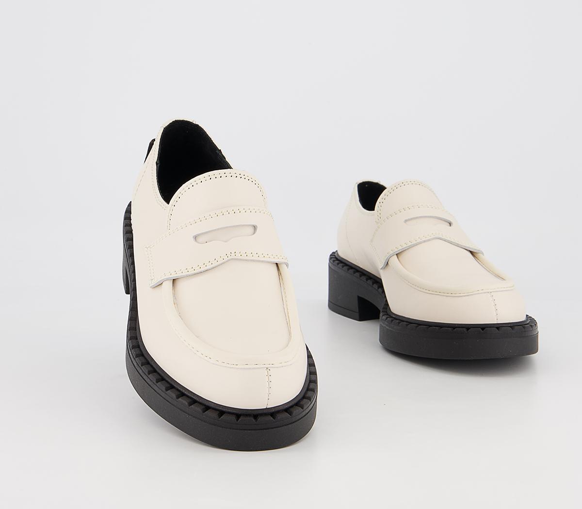 G.H Bass & Co Albany II Saddle Loafers G.H Bass & Co Albany II Saddle Loafers White Leather W Black