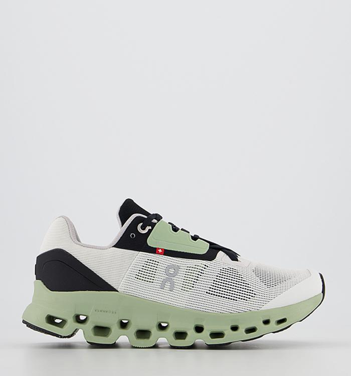 On Running Cloudstratus Trainers White Black