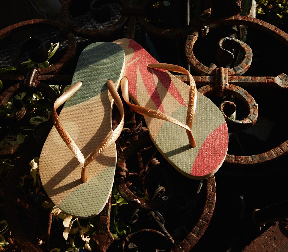 Havaianas Slim Palette Glow Flip Flops Havaianas Slim Palette Glow Flip Flops Sand Grey Golden