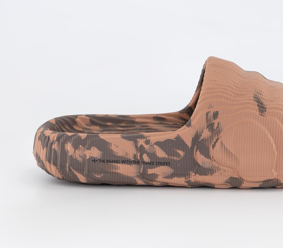 adidasAdilette 22 Sliders Clay Strata Earth Strata Core Black