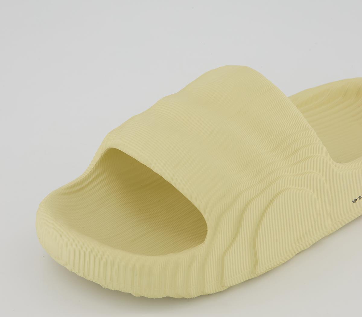 adidas Adilette 22 Sliders adidas Adilette 22 Sliders Desert Sand